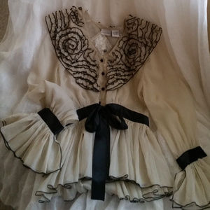 💕❤️ Newport News Ruffled Blouse Size 4 NWOT ❤️ 💕